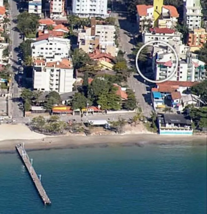 Canasvieiras Meia Quadra Do Mar Florianopolis Brazil